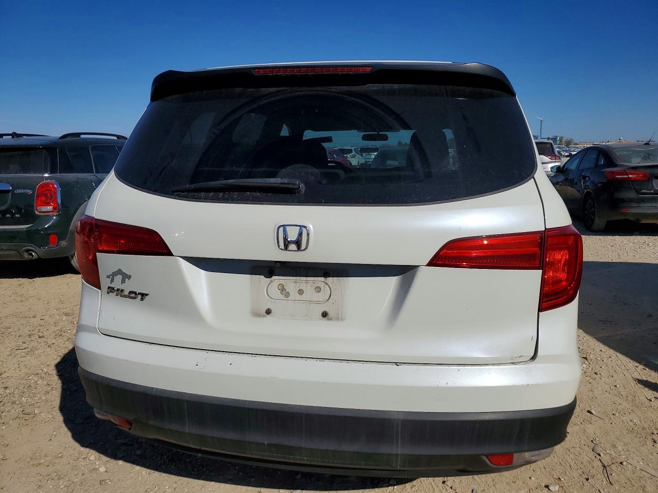 2016 Honda Pilot lx