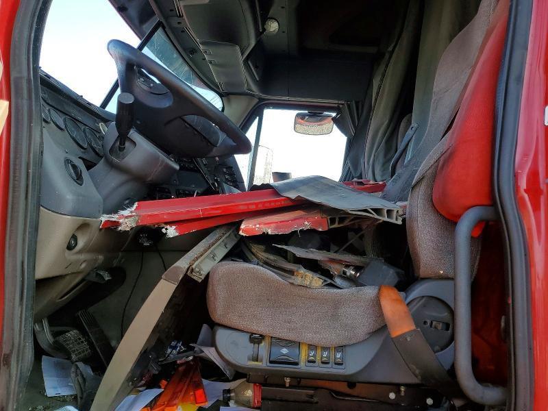 2012 Freigliner 2012 Freightliner Cascadia Semi Truck
