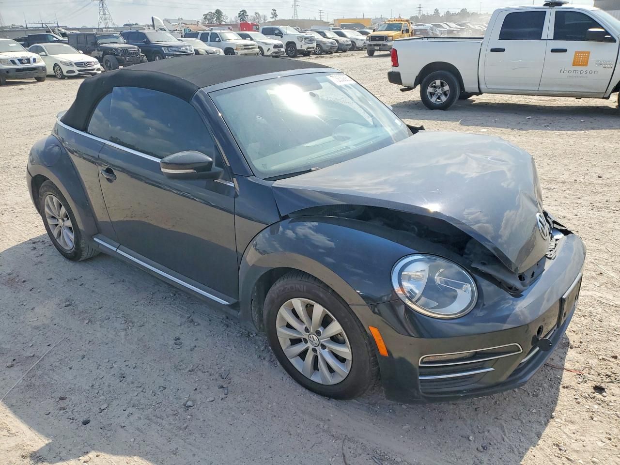 2018 Volkswagen Beetle s