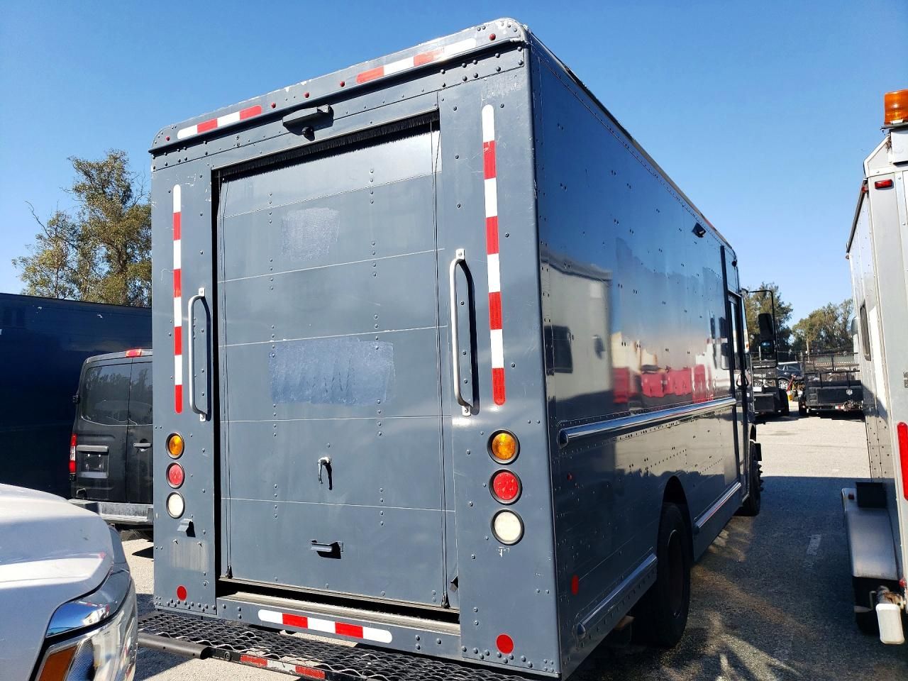 2020 Freightliner Chassis M Line WALK-IN Van