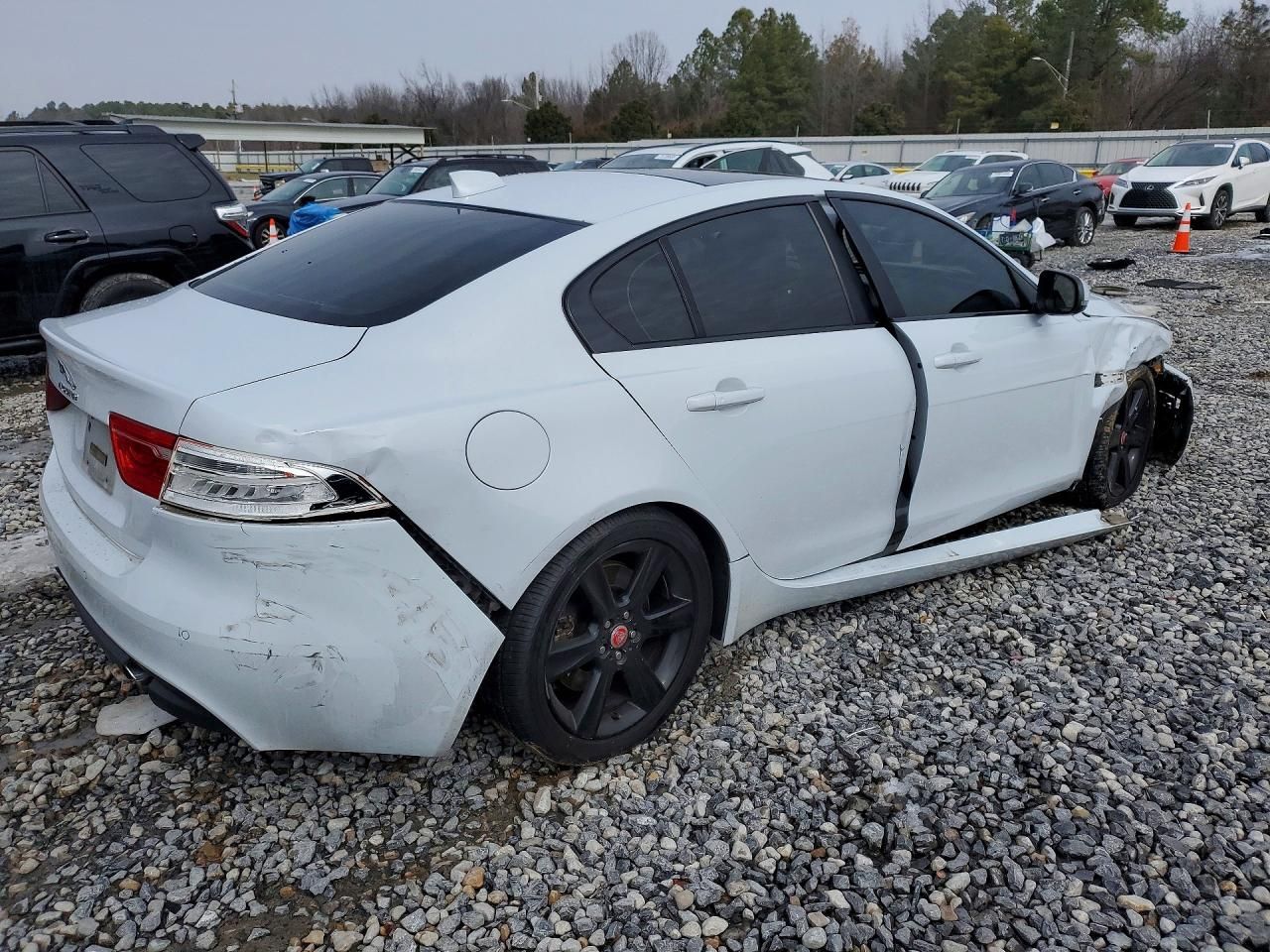 2017 Jaguar Xe Prestige