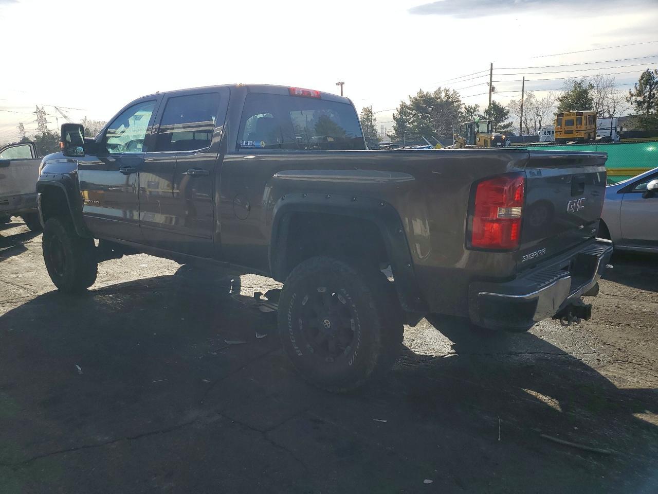 2015 GMC Sierra K2500 sle