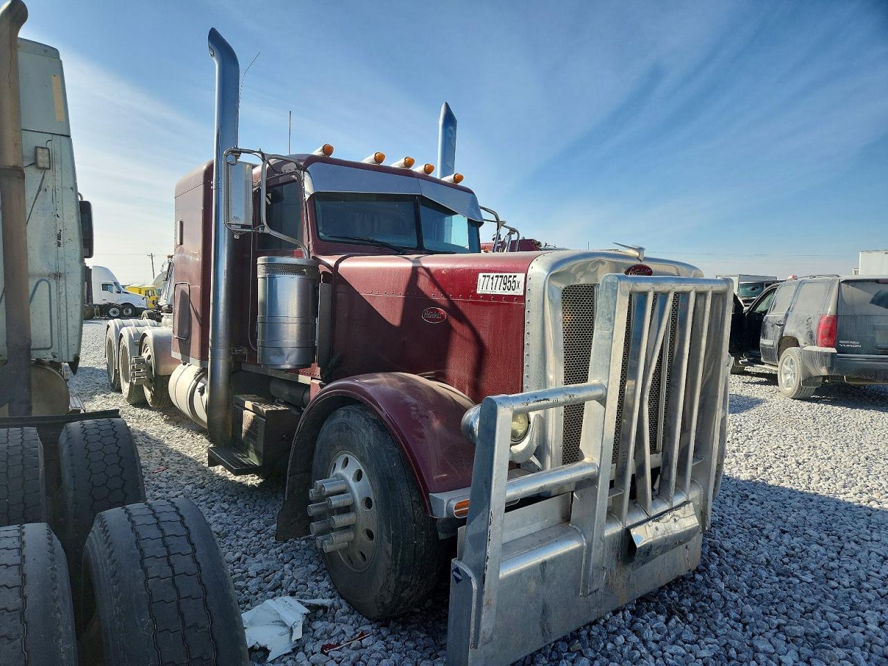 2012 Peterbilt 389 Semi Truck