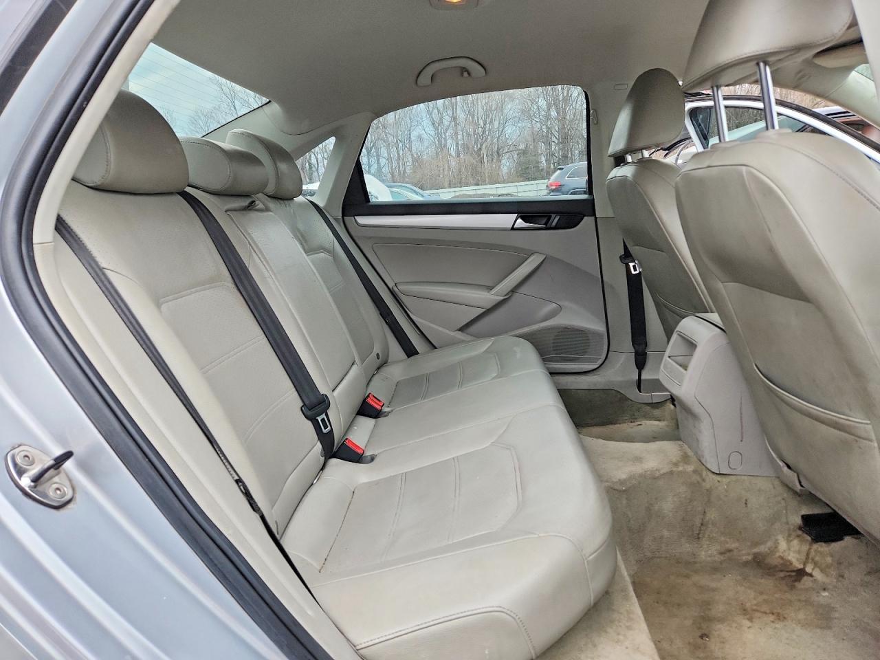 2012 Volkswagen Passat se