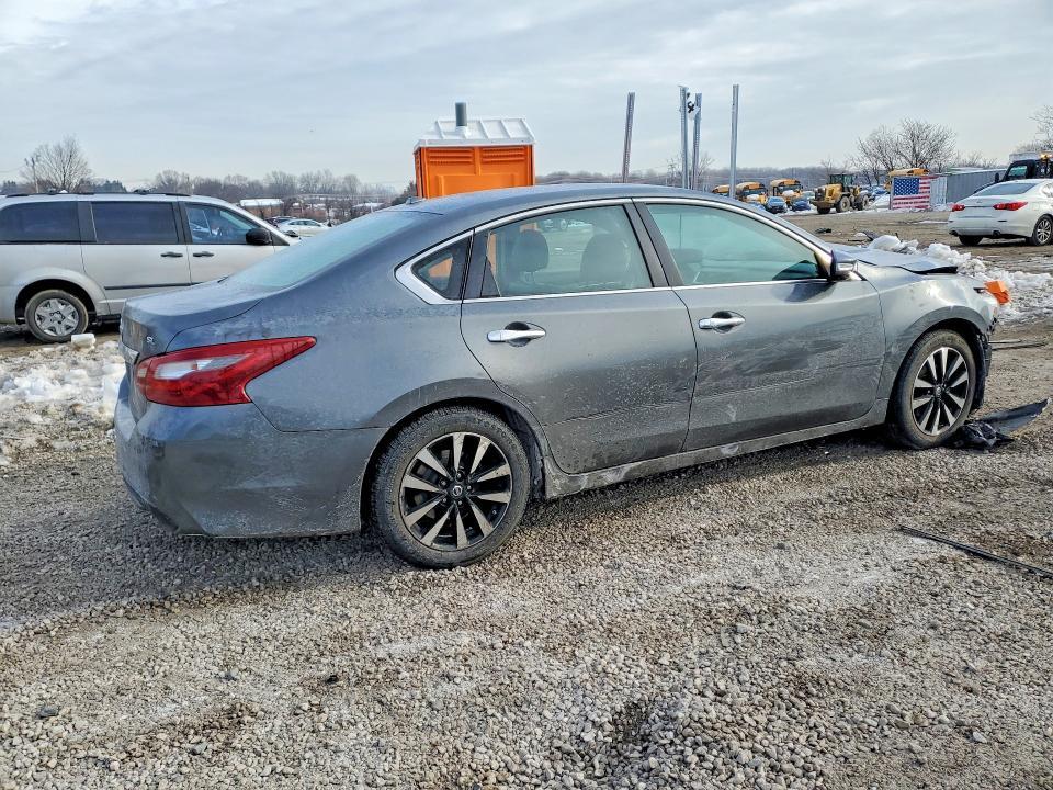 2018 Niss Altima
