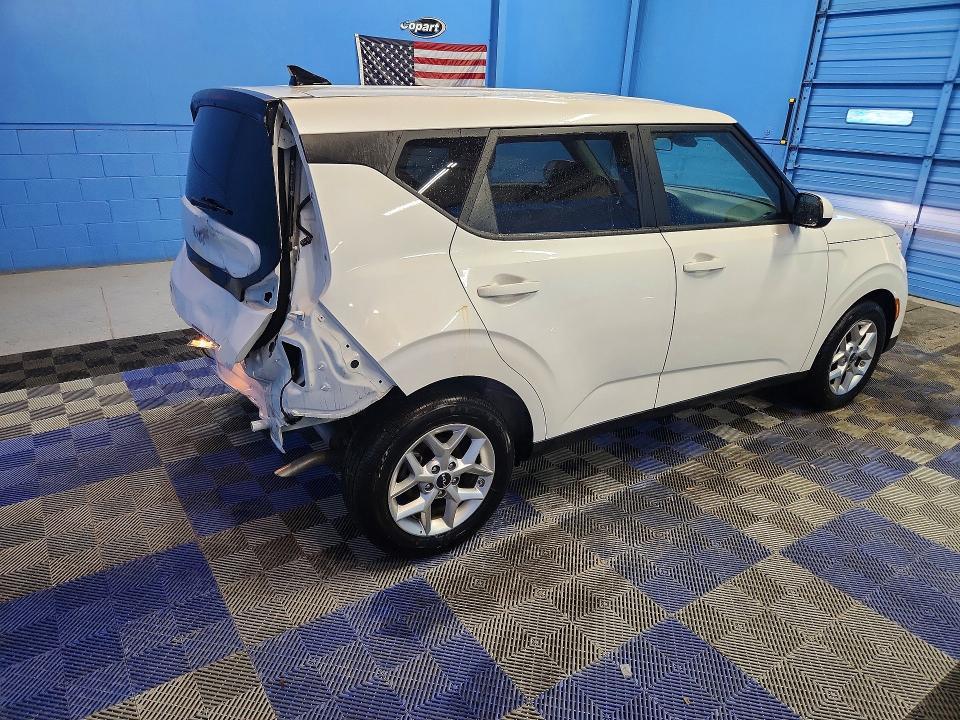 2025 KIA Soul lx