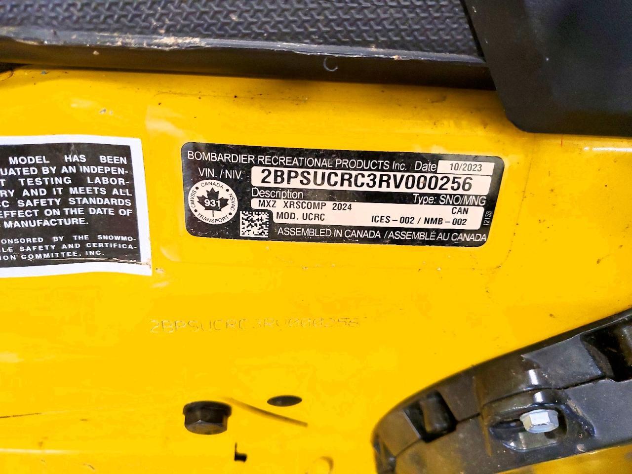 2024 Skidoo 2024 Skidoo Mxzrs