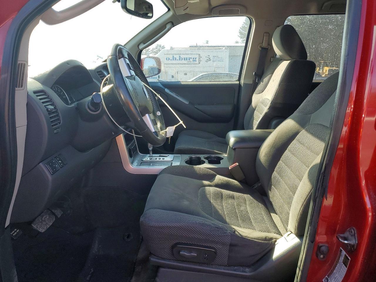 2012 Nissan Pathfinder s