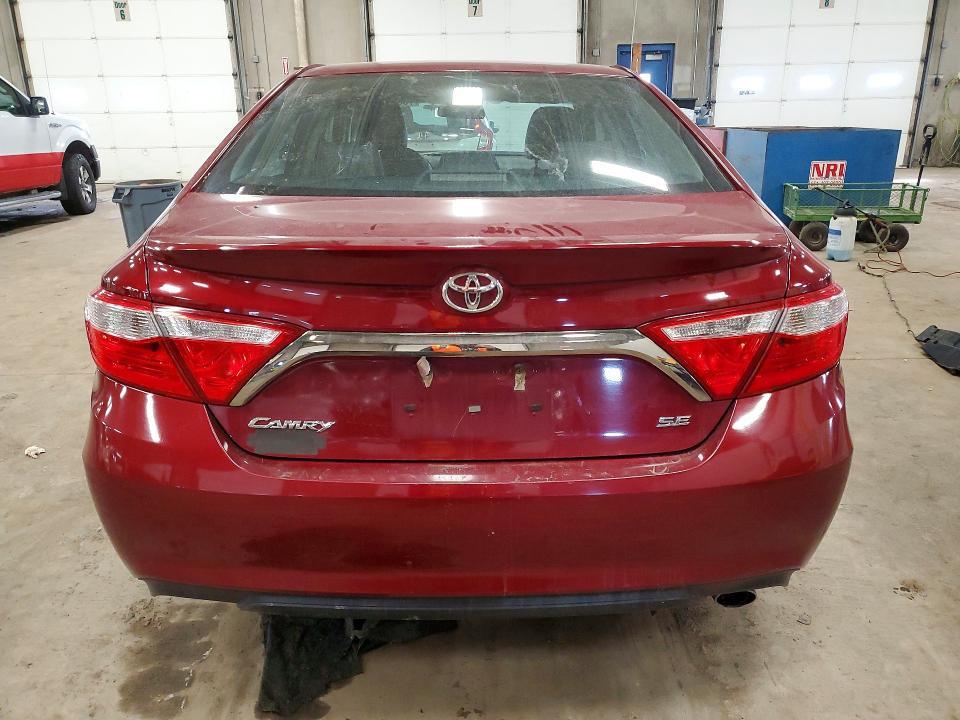 2015 Toyota Camry le