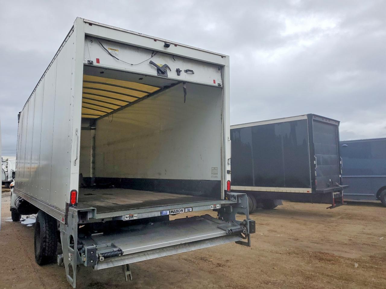 2022 International MV607 BOX Truck