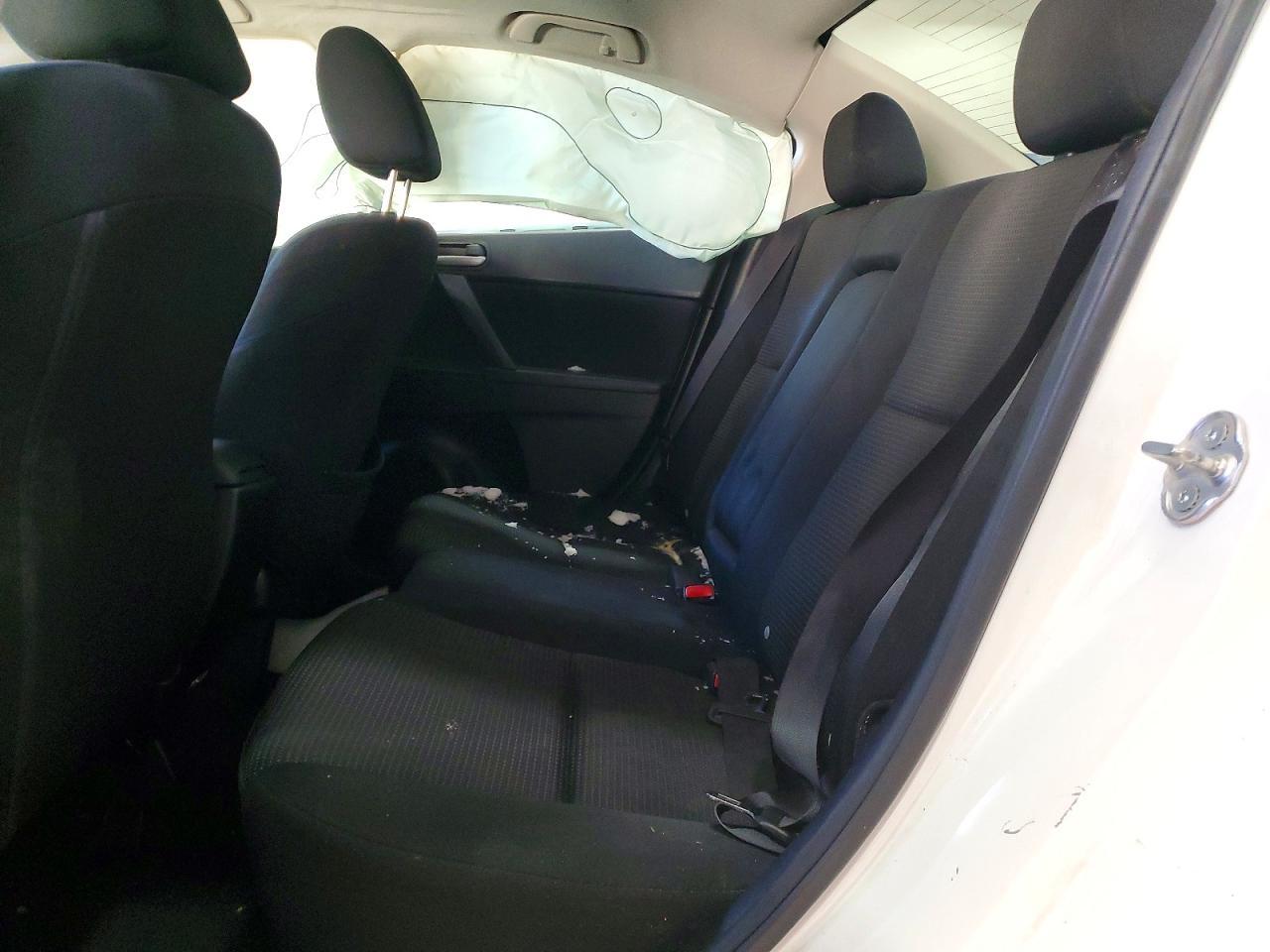 2012 Mazda 3 I