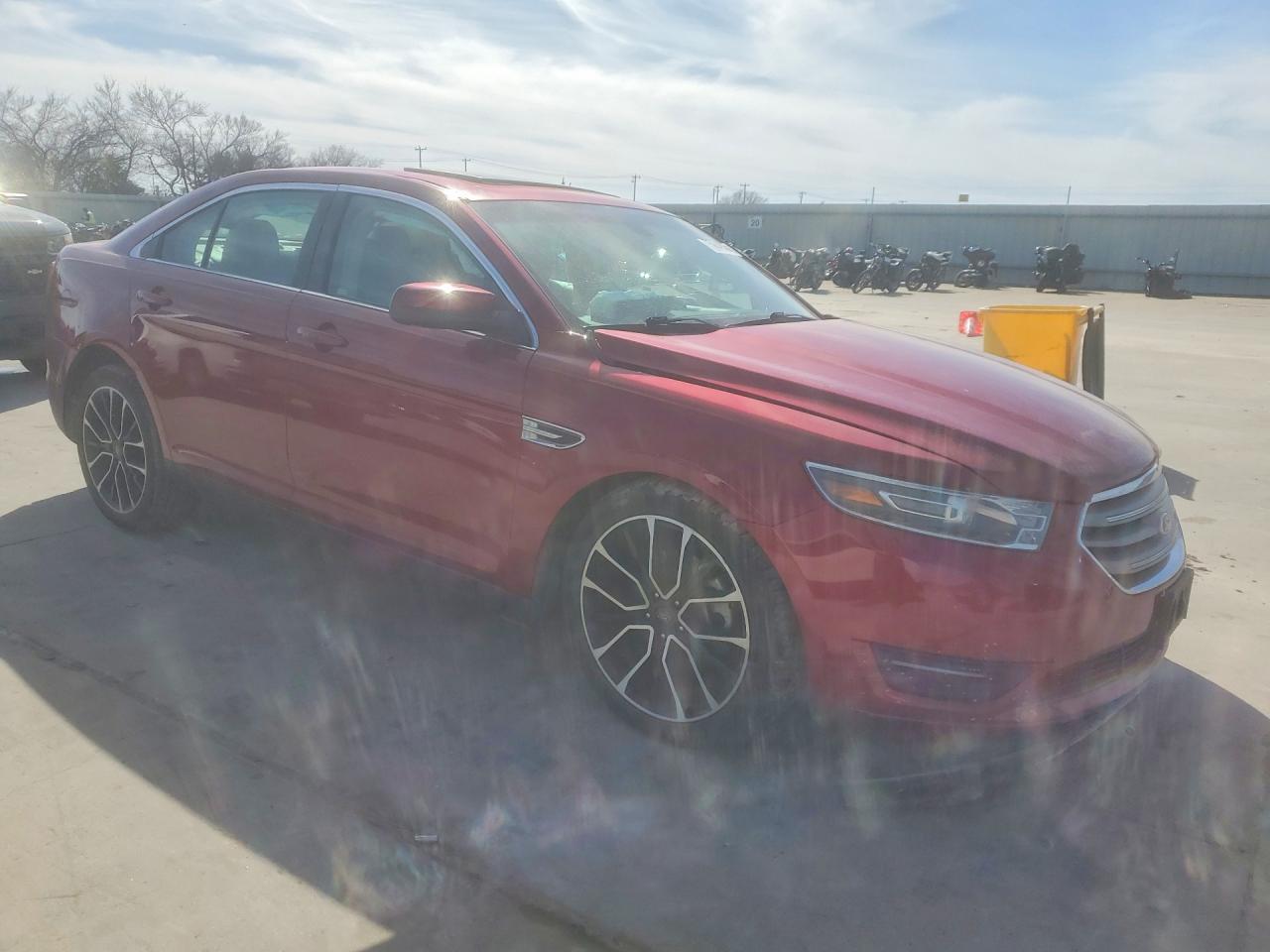 2017 Ford Taurus sel