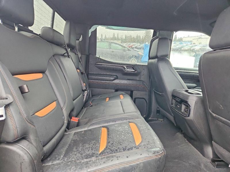 2025 GMC Sierra K1500 AT4
