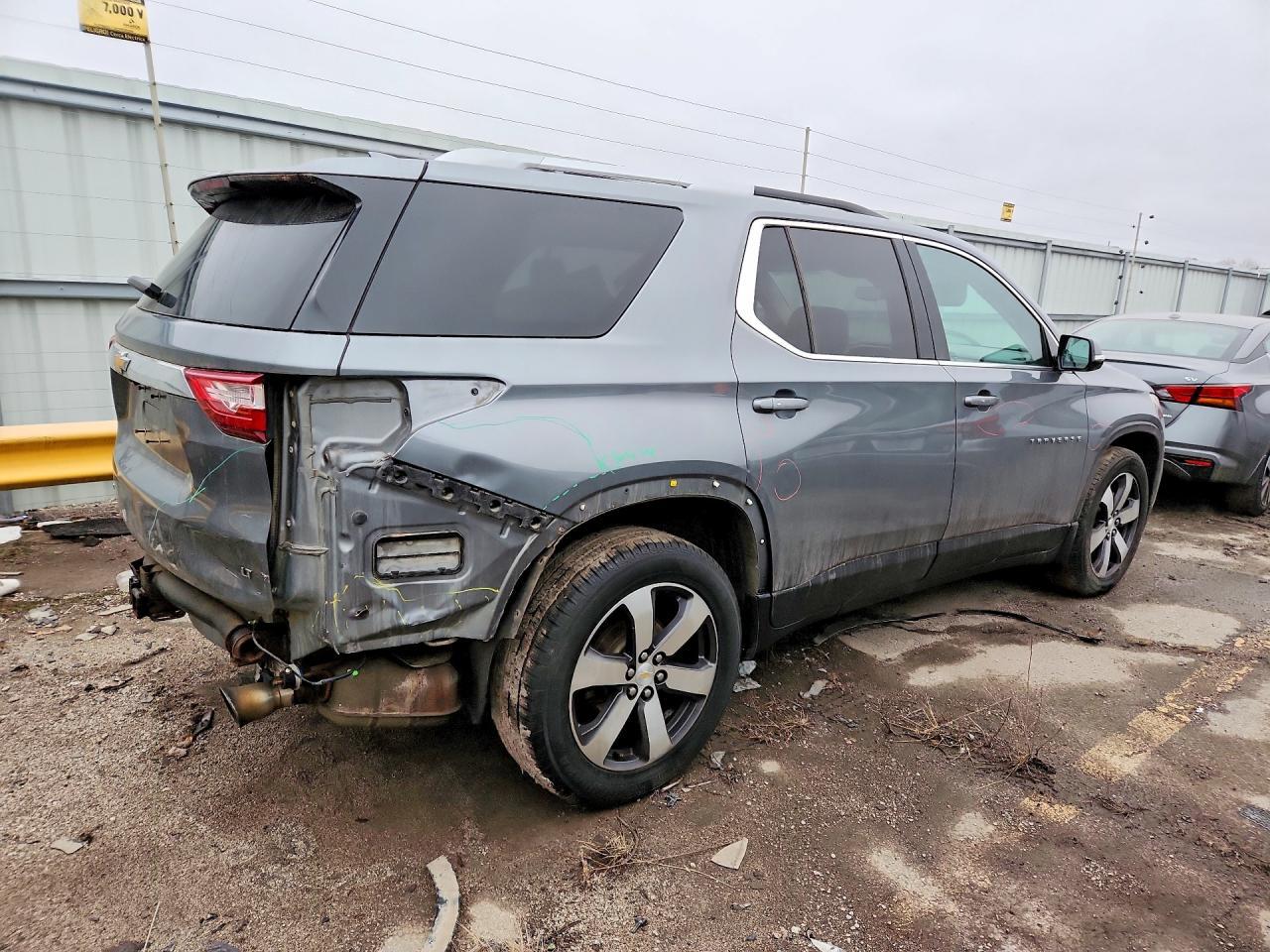 2018 Chevrolet Traverse lt