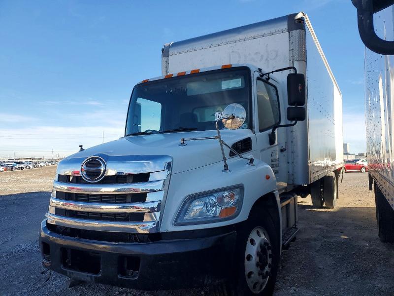 2017 Hino 258/268 BOX Truck