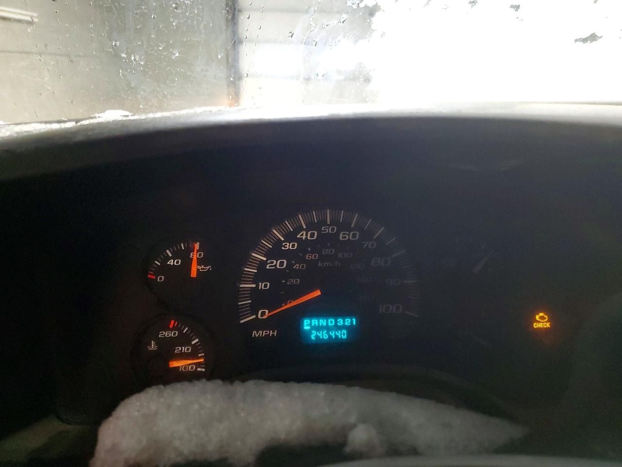 2005 Chevrolet Express G2500 Delivery Van