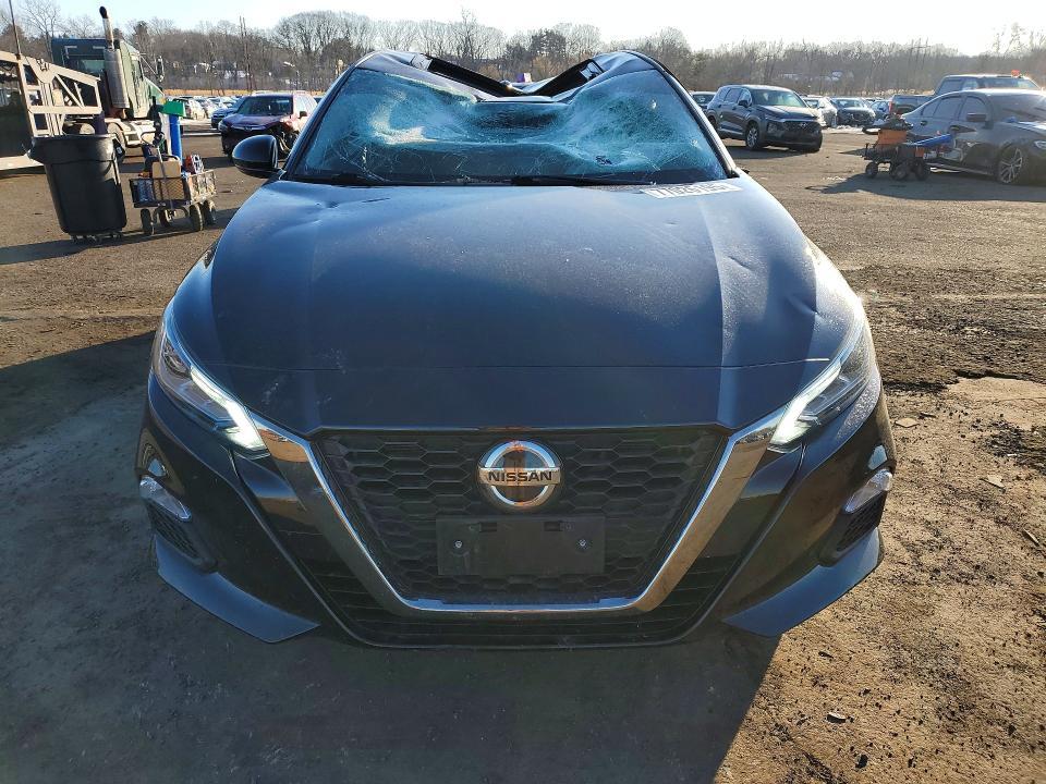 2019 Nissan Altima sr