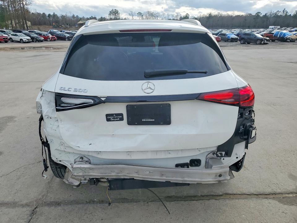 2023 Mercedes-Benz Glc 300