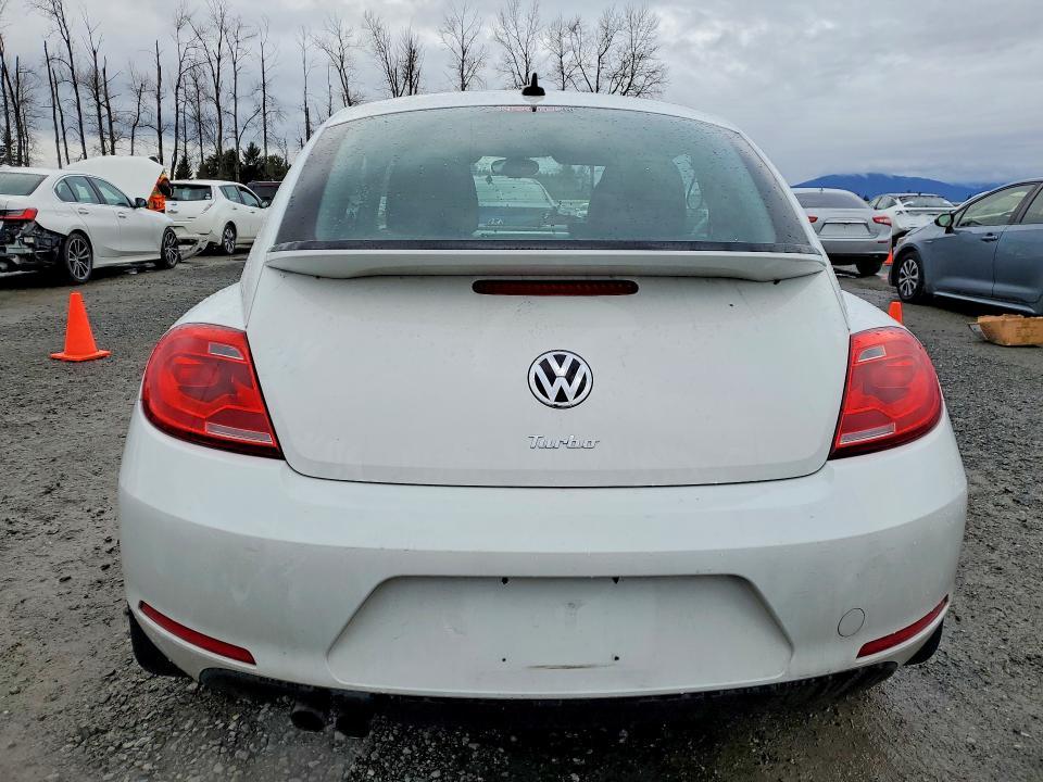 2016 Volkswagen Beetle se