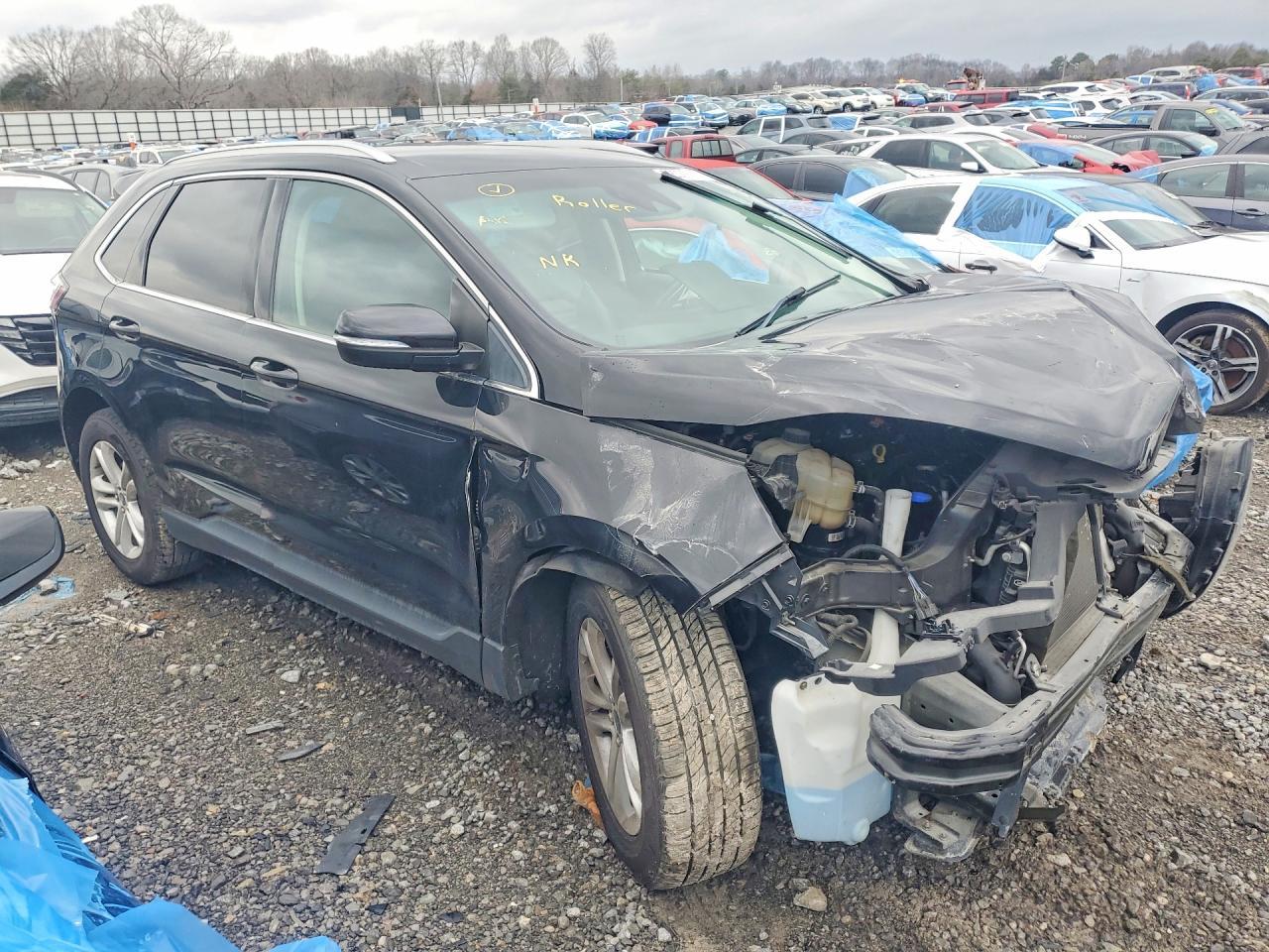 2019 Ford Edge sel