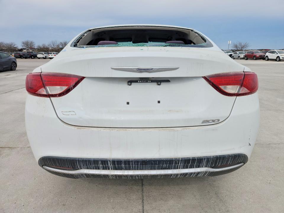 2016 Chrysler 200 Limited