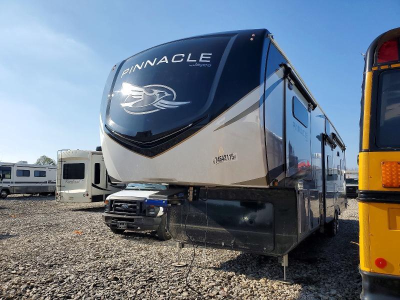 2025 Jayco Pinnacle-Camper