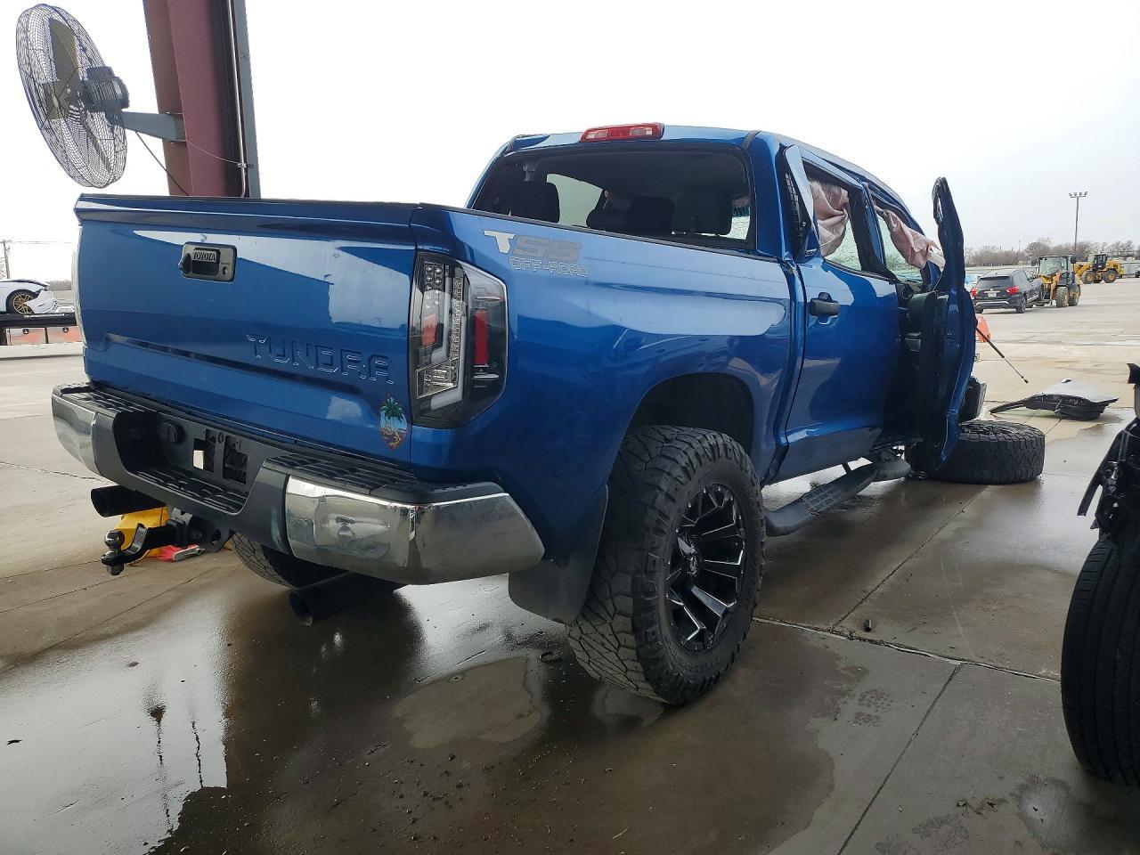 2016 Toyota Tundra SR5
