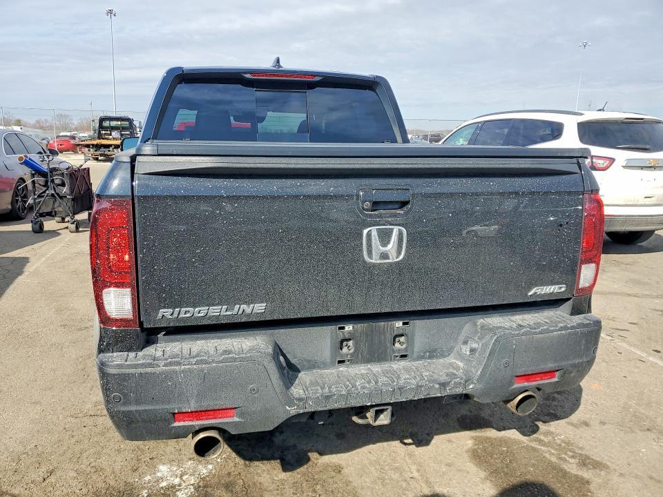 2022 Honda Ridgeline Black Edition
