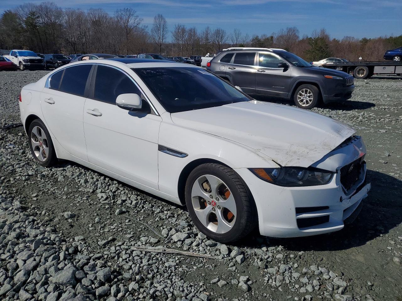 2017 Jaguar XE
