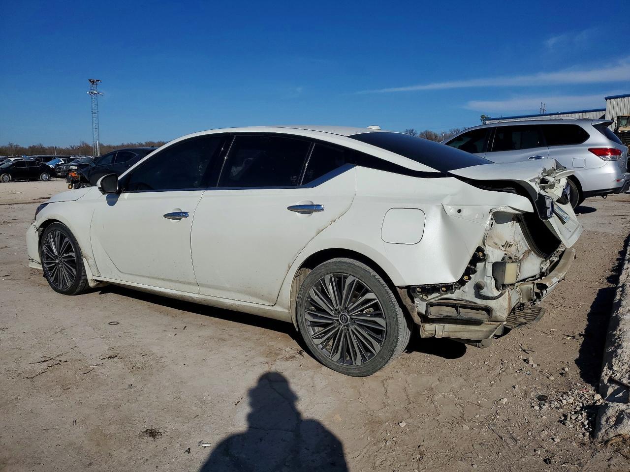 2023 Nissan Altima sl