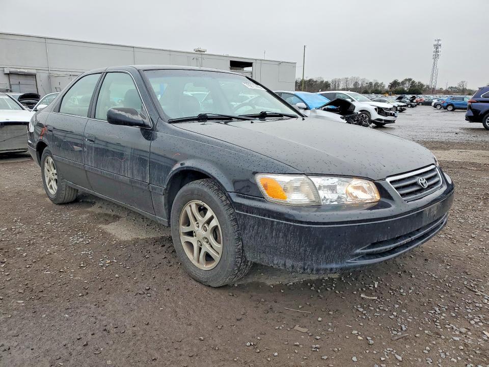 2000 Toyota Camry le