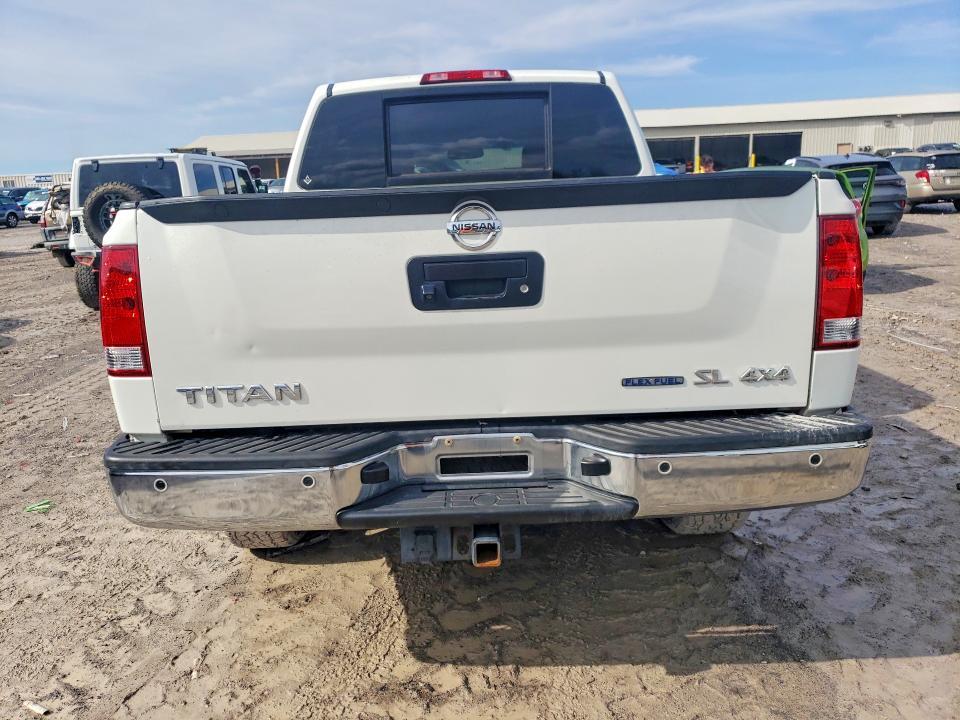 2014 Nissan Titan SL