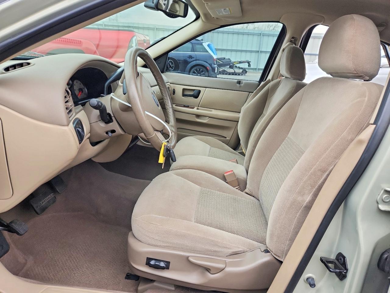 2004 Ford Taurus sel