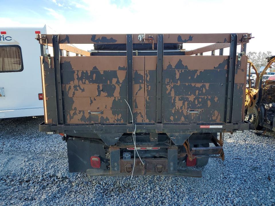 2015 Ford F450 Super Duty Flatbed Truck
