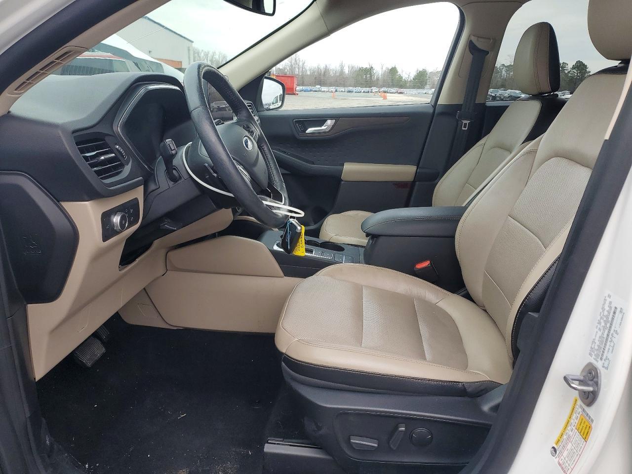 2020 Ford Escape Titanium