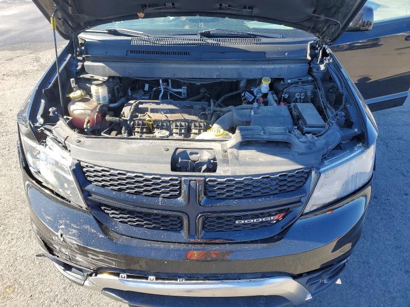 2020 Dodge Journey Crossroad