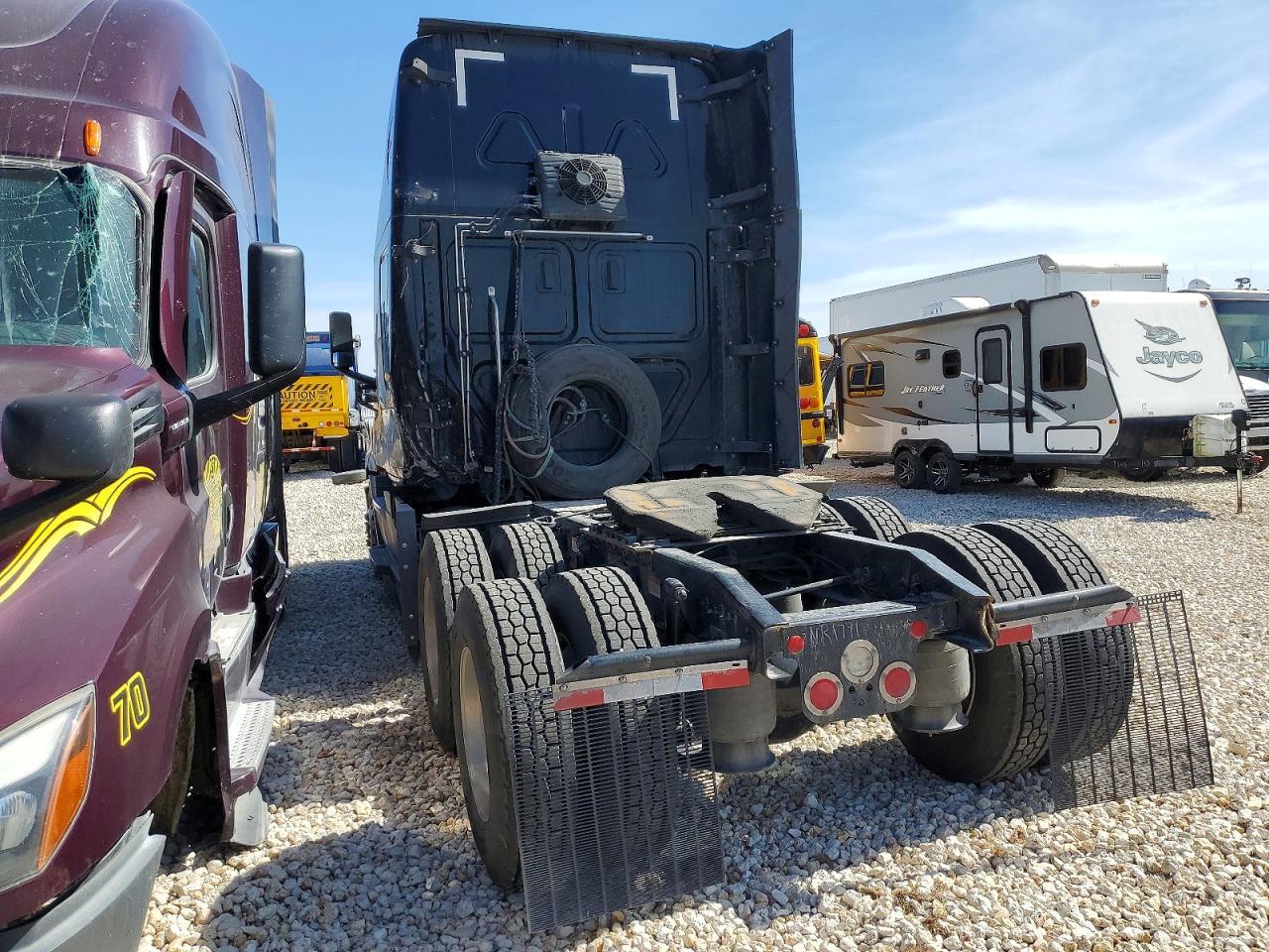 2023 Freigliner 2023 Freightliner Cascadia 126 Semi Truck