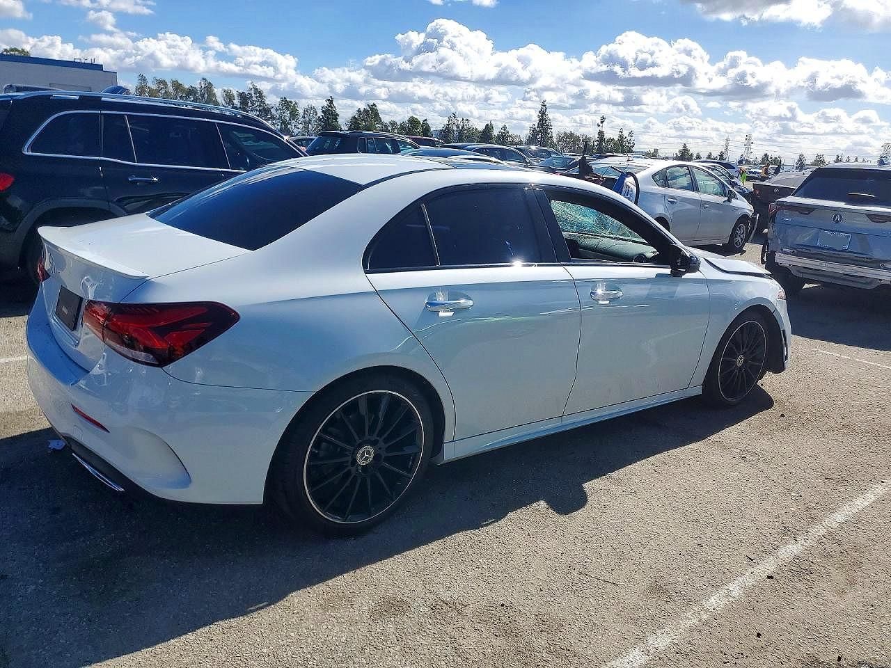 2020 Mercedes-Benz A 220