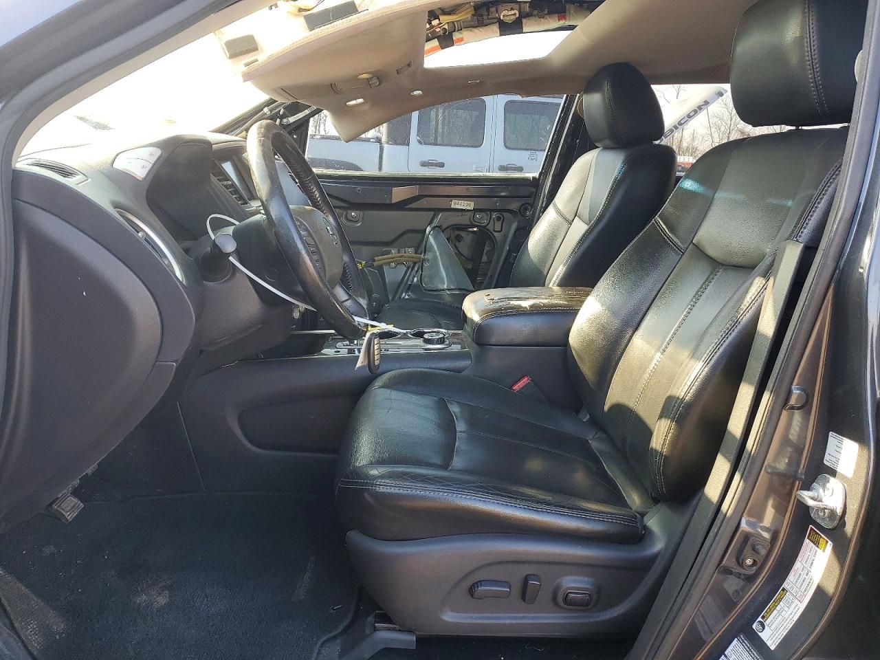 2014 Nissan Pathfinder s