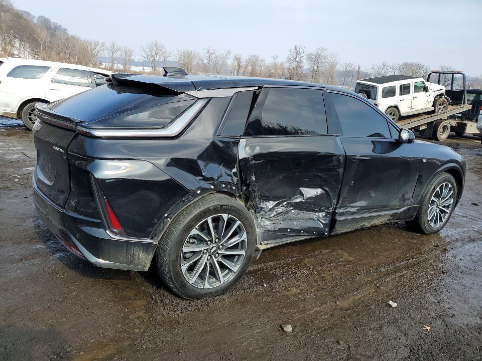 2024 Cadillac Lyriq Sport