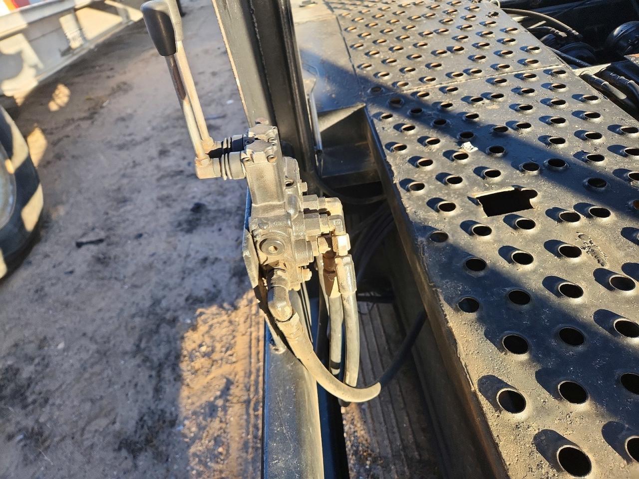 1998 Wall Trailers