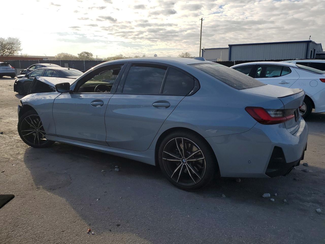 2024 BMW 330i