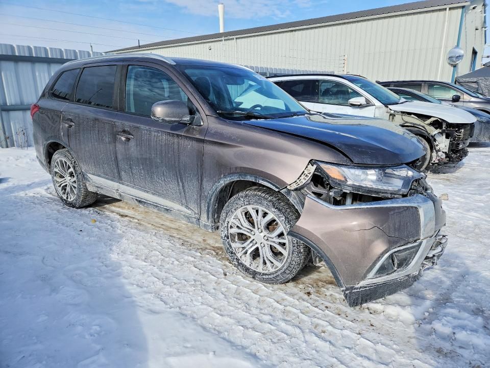 2018 Mitsubishi Outlander es