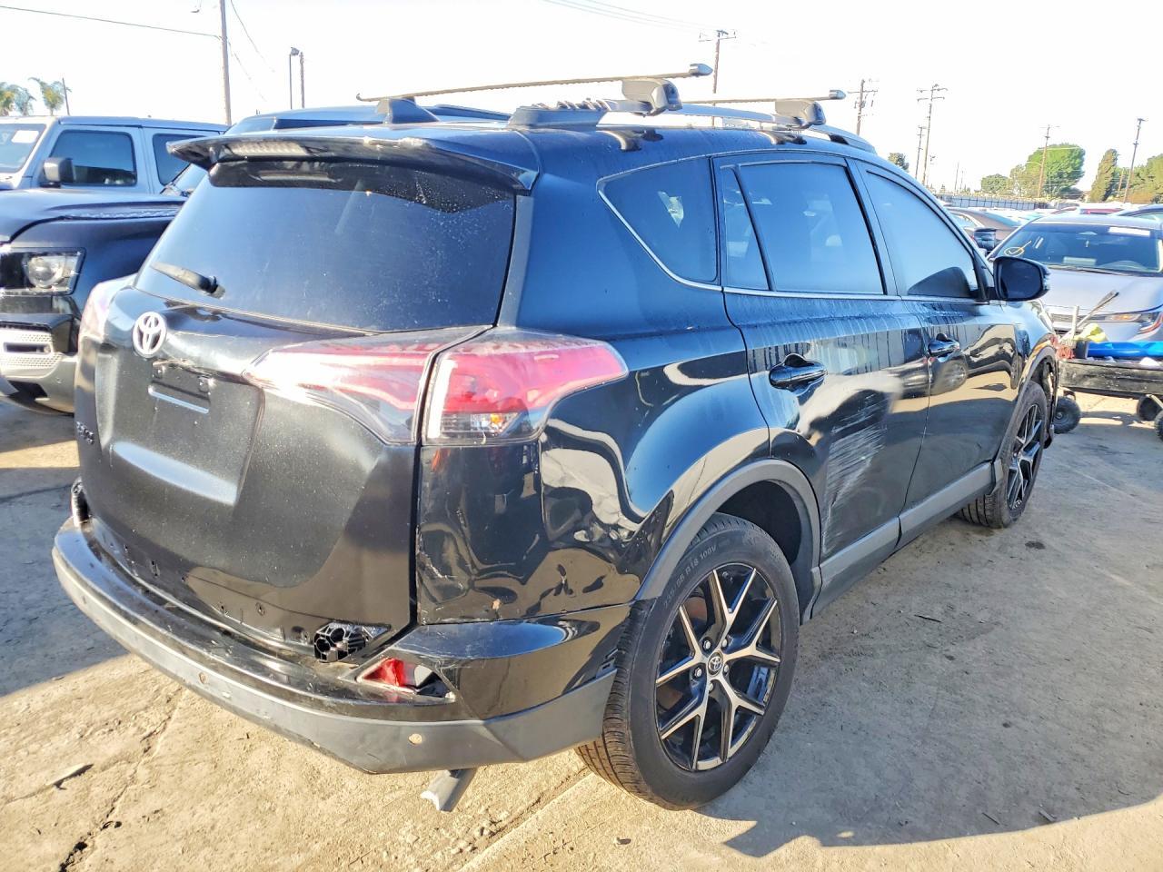 2017 Toyota Rav4 hv se