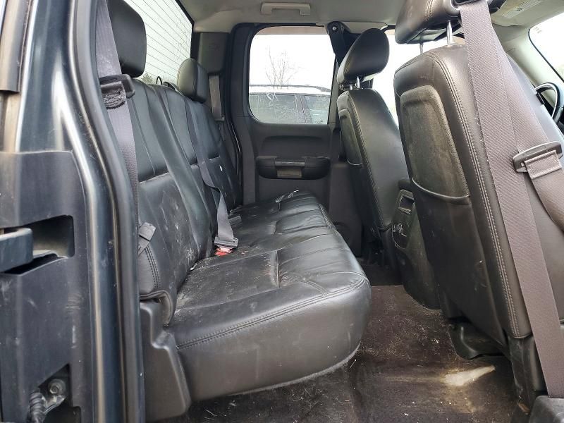 2011 Chevrolet Silverado K1500 ltz