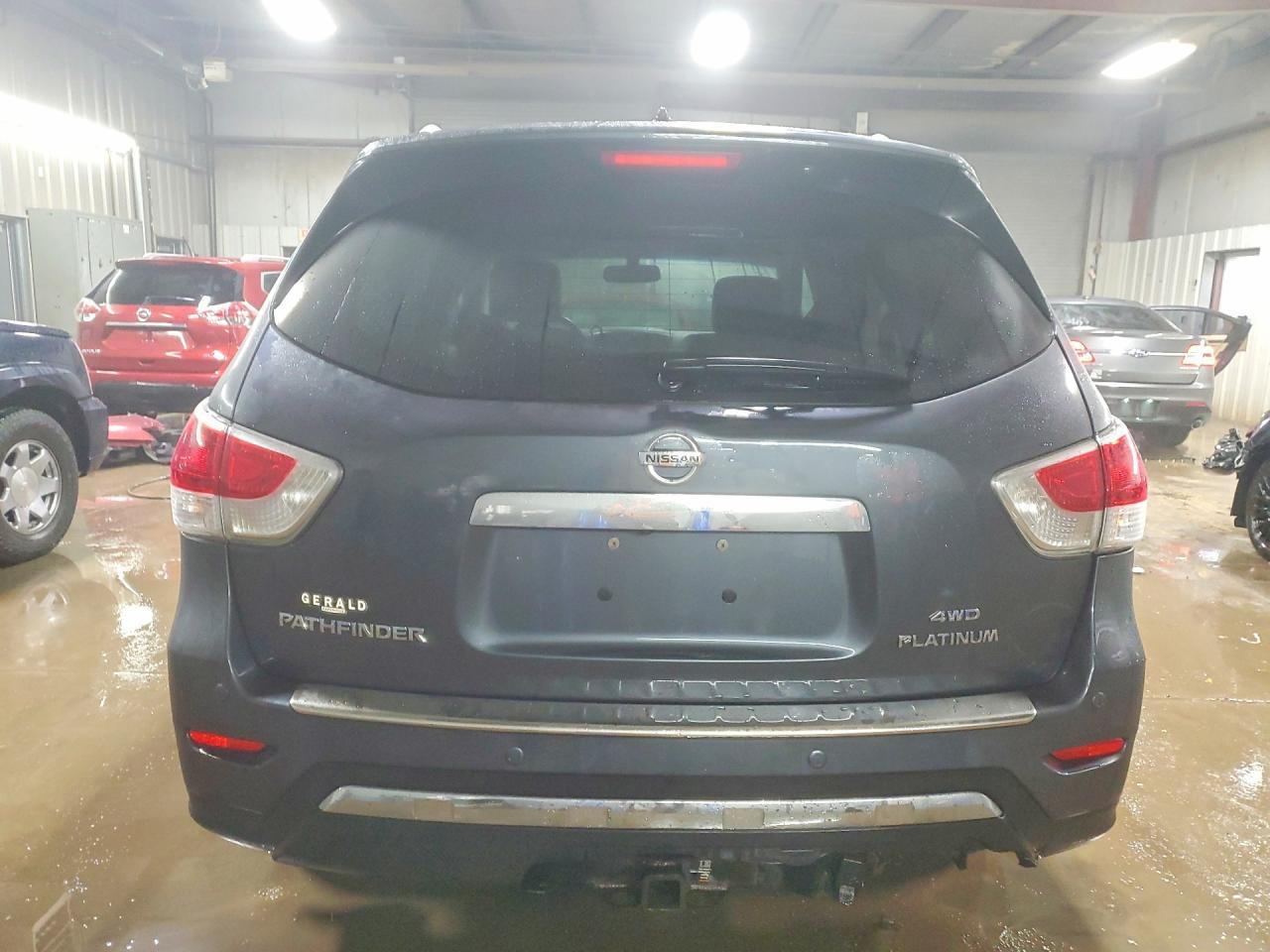 2013 Nissan Pathfinder s