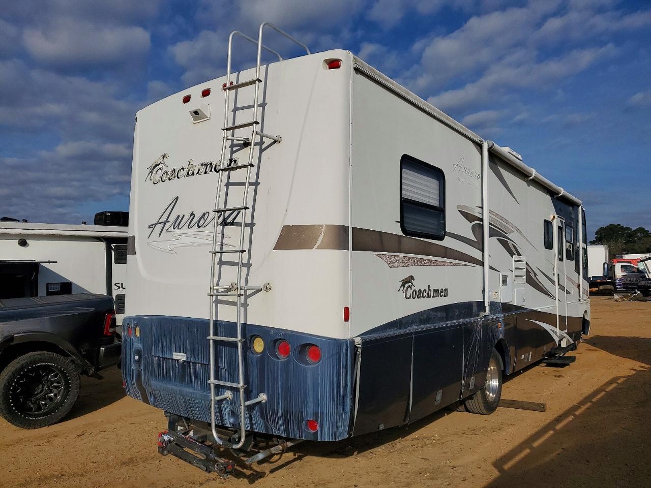 2005 Ford 2004 Ford F550 Super Duty RV