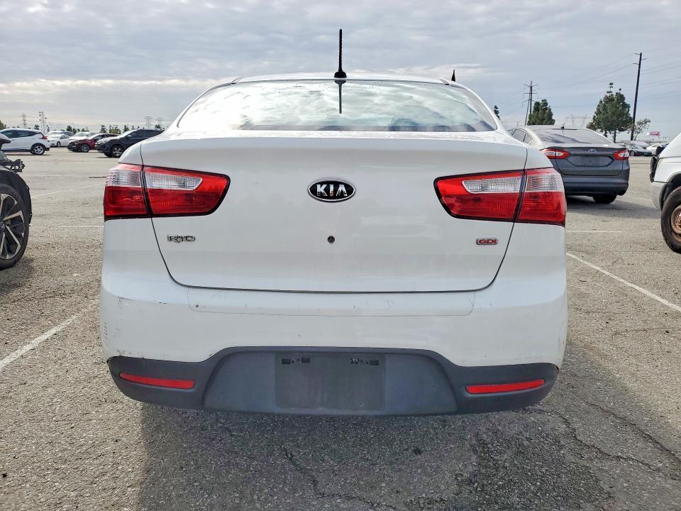 2013 KIA Rio lx