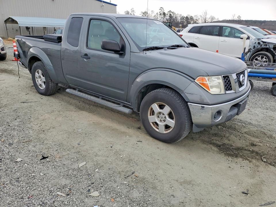 2006 Nissan Frontier King cab le