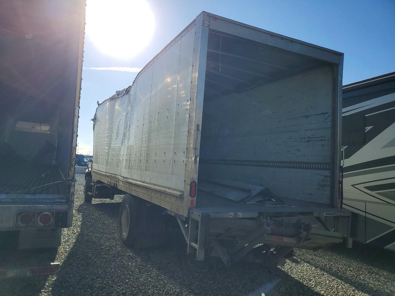 2020 Freightliner M2 106 MED-BOX Truck